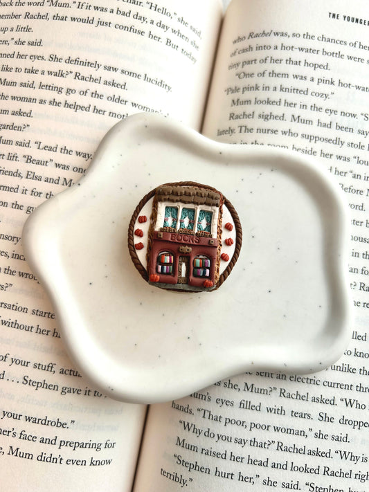 Tiny Bookshop Swappable Grip (Fall Colors)