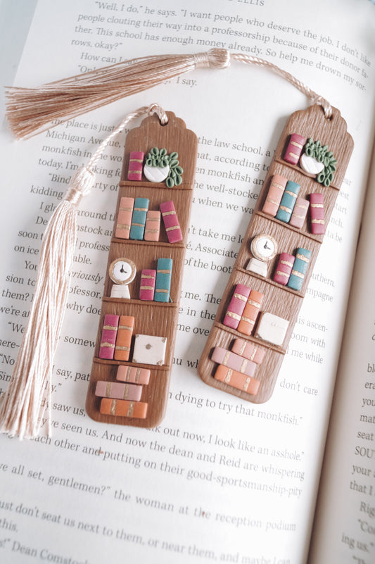 Bookshelf bookmark