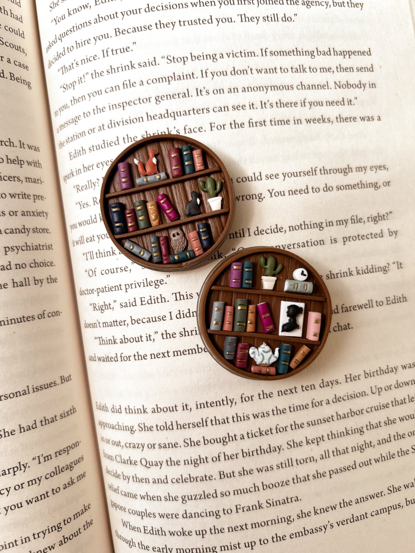 Bookshelf Phone/Tablet Grips